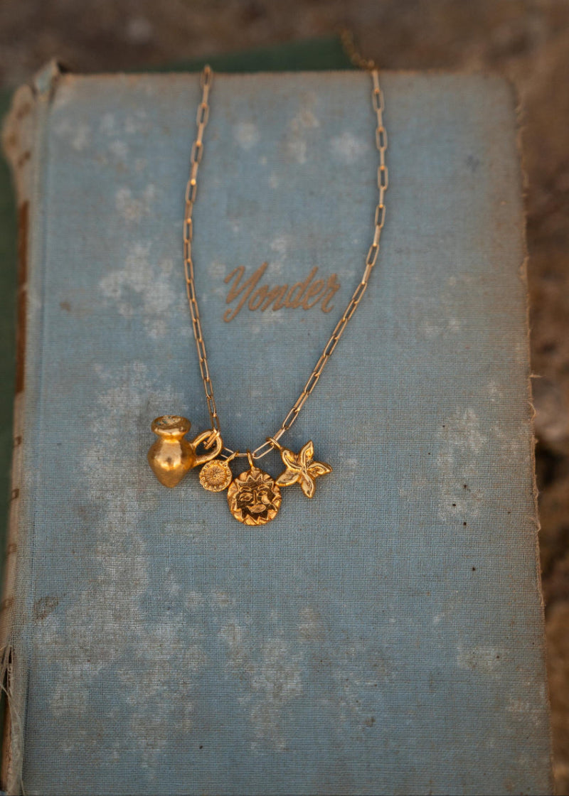 HAWAIIAN FLOWER PENDANT | GOLD image 9