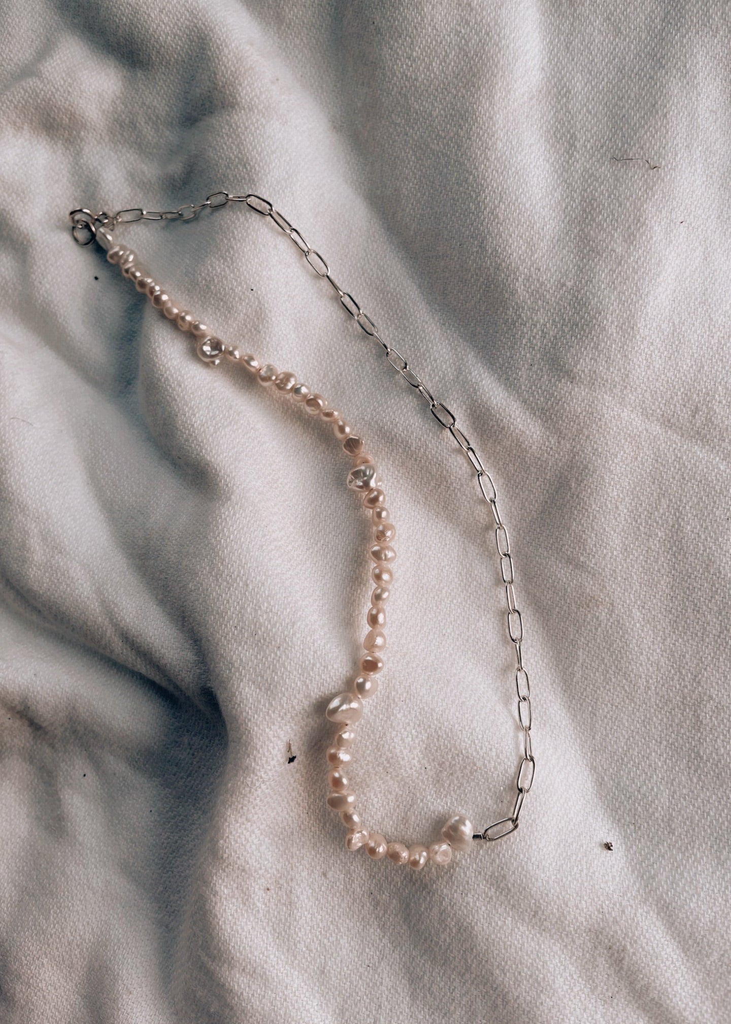 APHRODITE NECKLACE image 1
