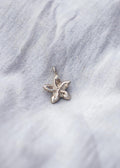 HAWAIIAN FLOWER PENDANT | SILVER image 0