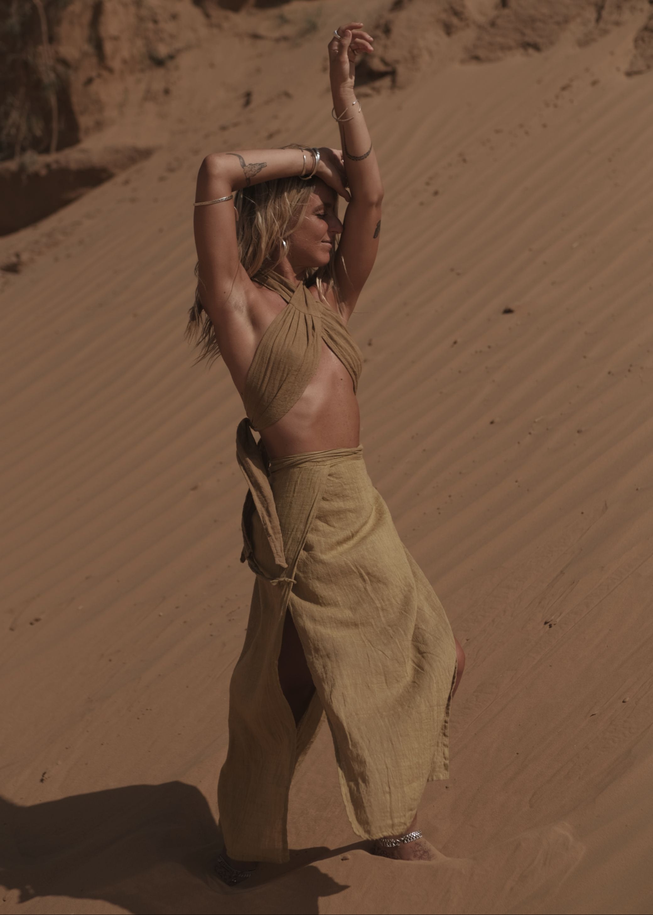 ISLA TOP | OLIVE image 2