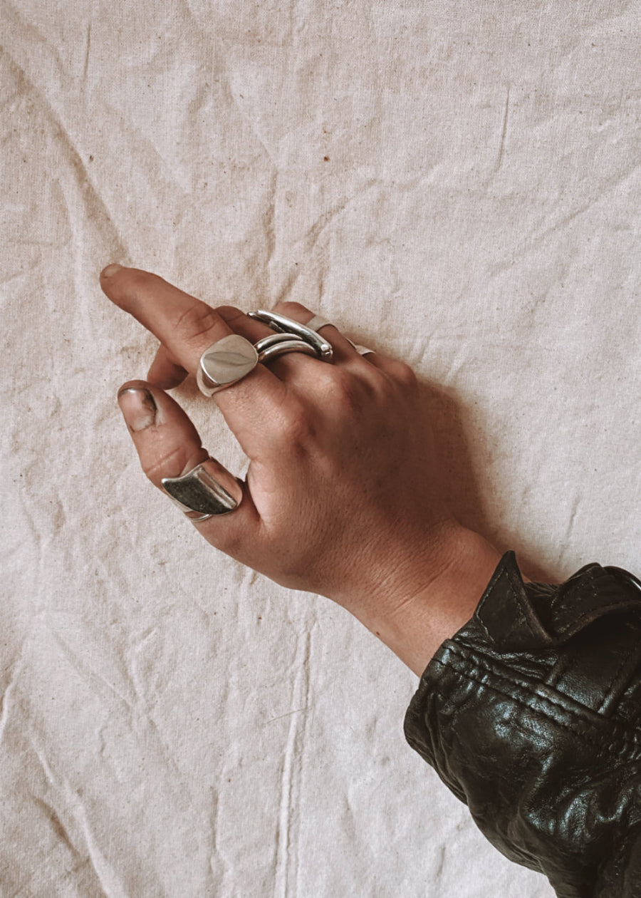 THE ORIGINAL SIGNET image 3