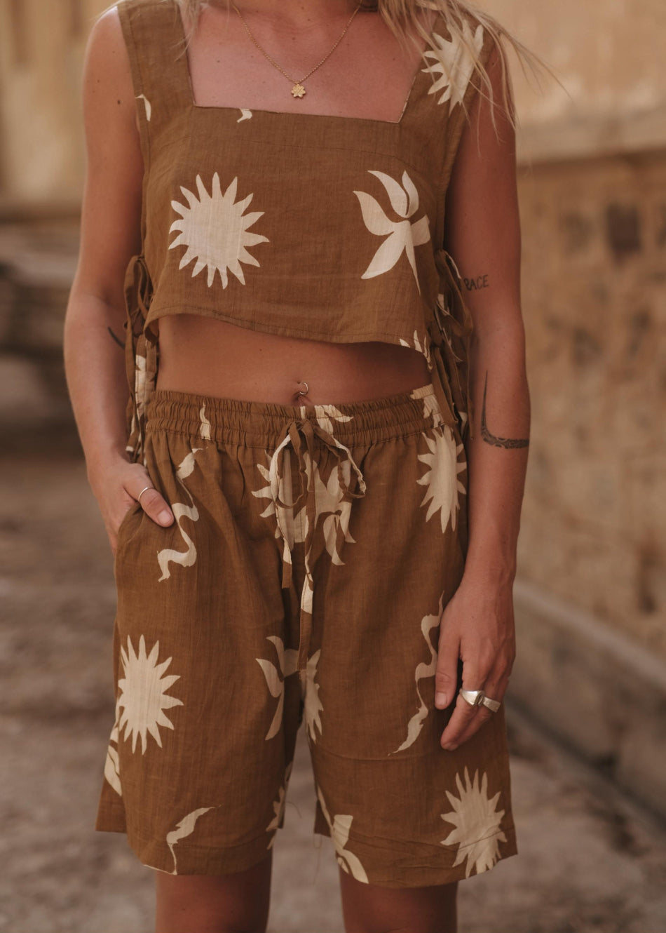 OLI SHORTIES | RUST PRINT image 1