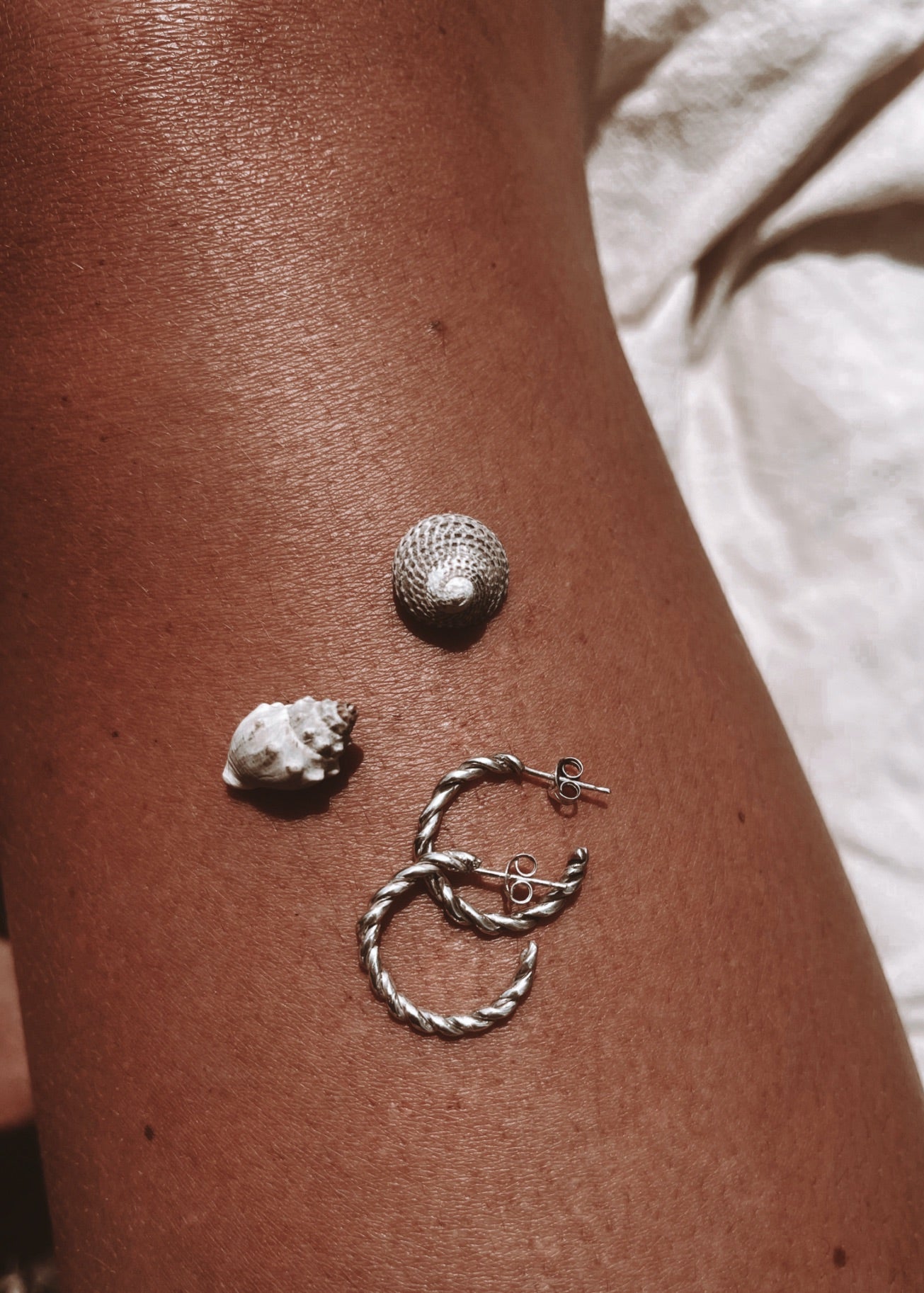 ALLEGRA HOOPS image 1