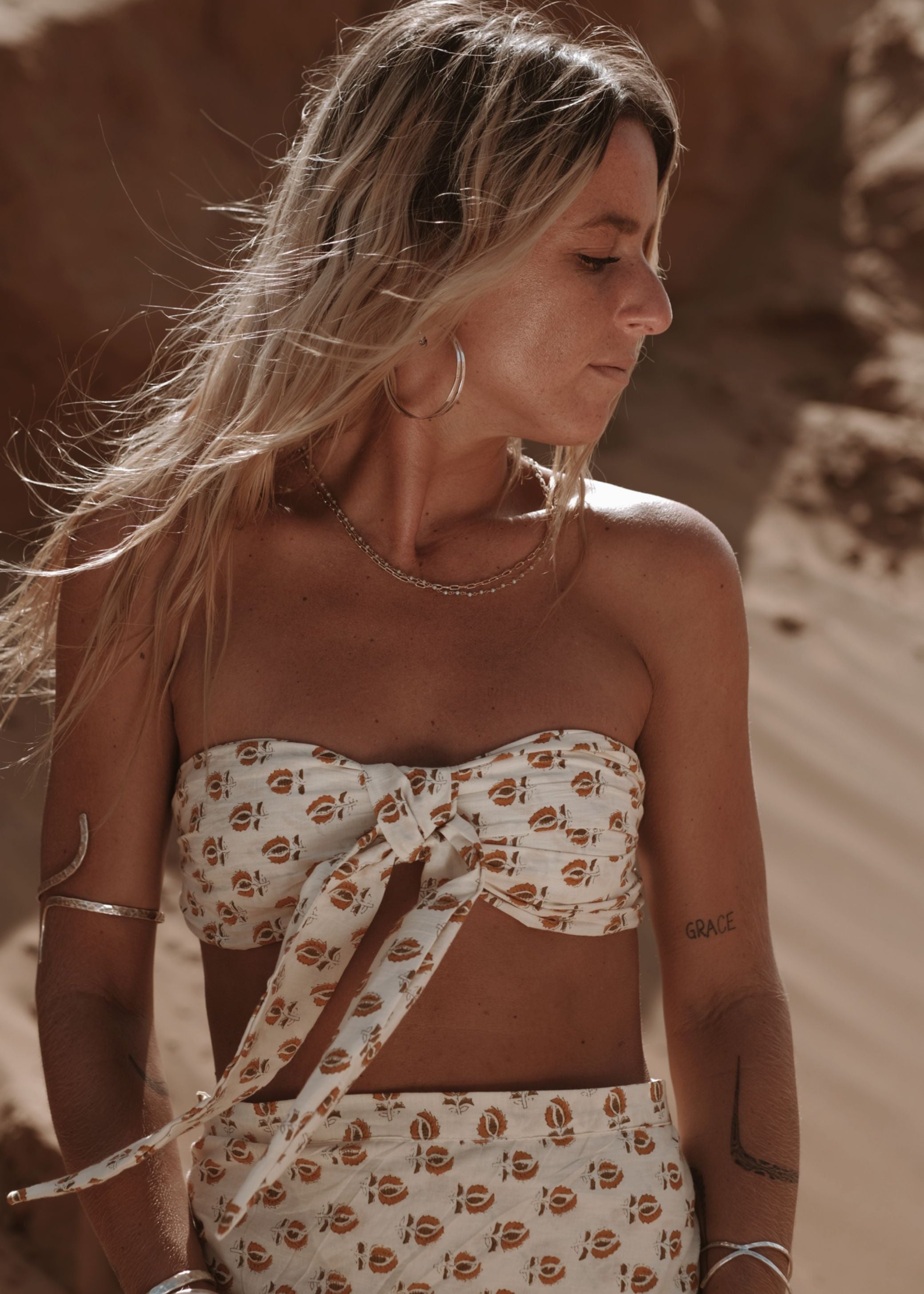 GRACE BANDEAU TOP | WHITE FLOWERS image 1