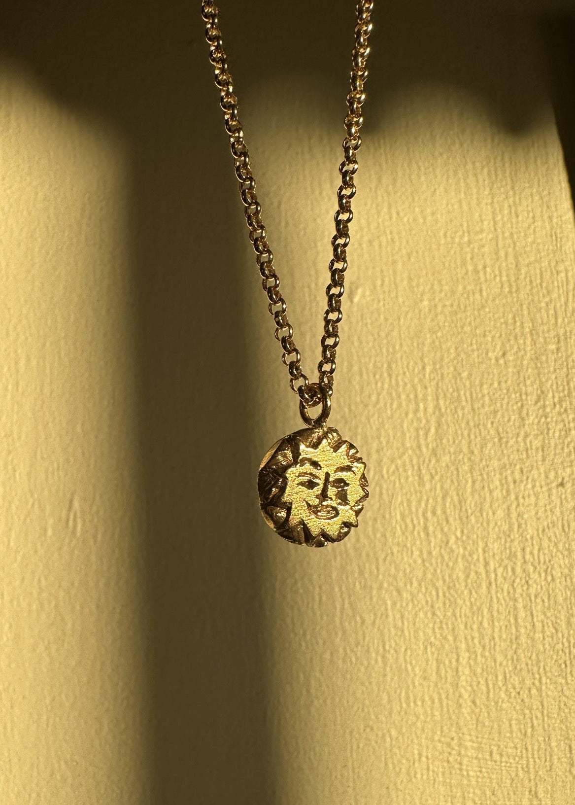 SONNY PENDANT  | GOLD image 7