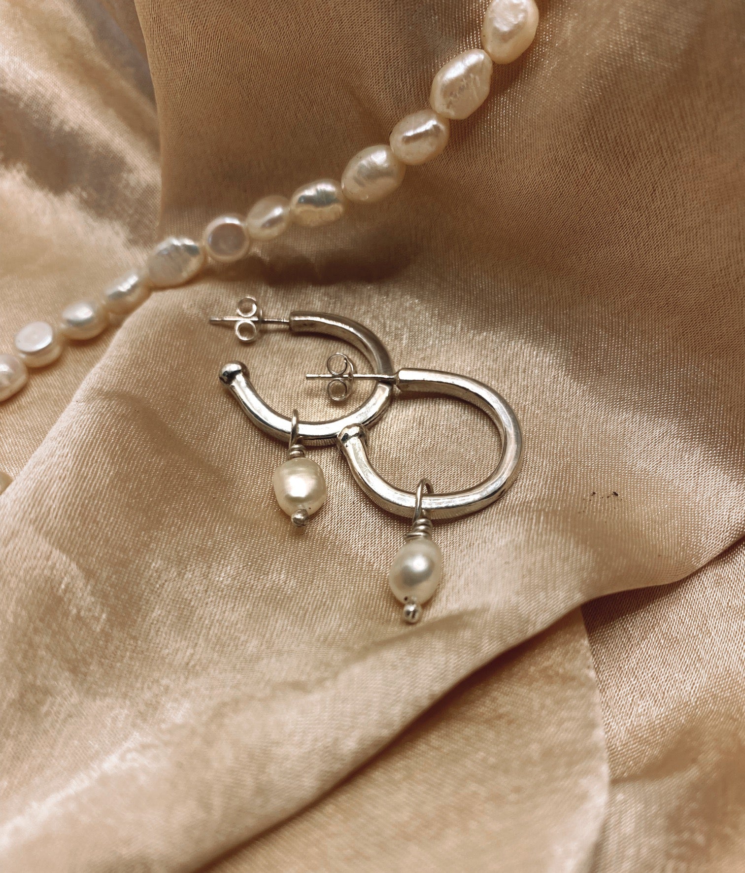 DOLLY HOOPS image 1