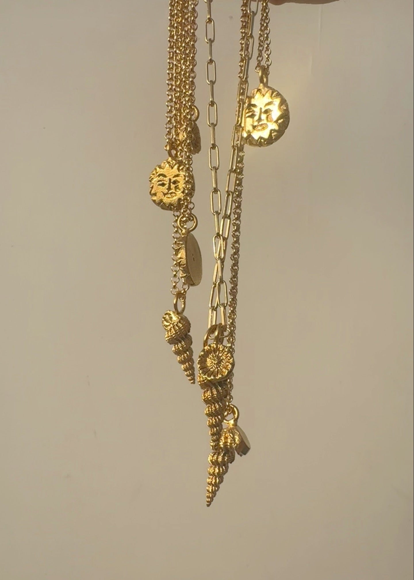 SPIRAL SHELL PENDANT | GOLD image 9