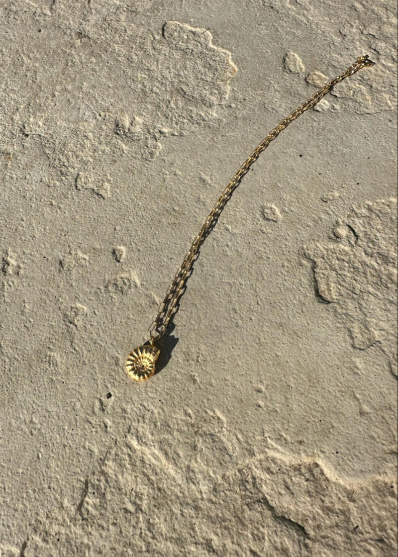 ARIEL PENDANT | GOLD image 8