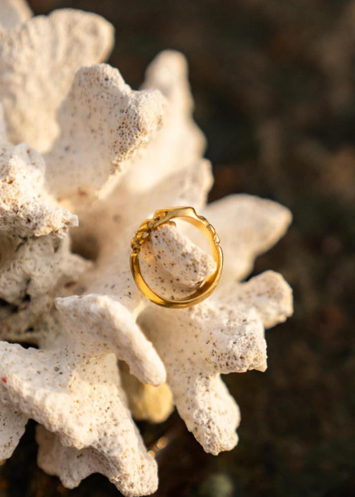 ANTIQUE SIGNET | GOLD image 14
