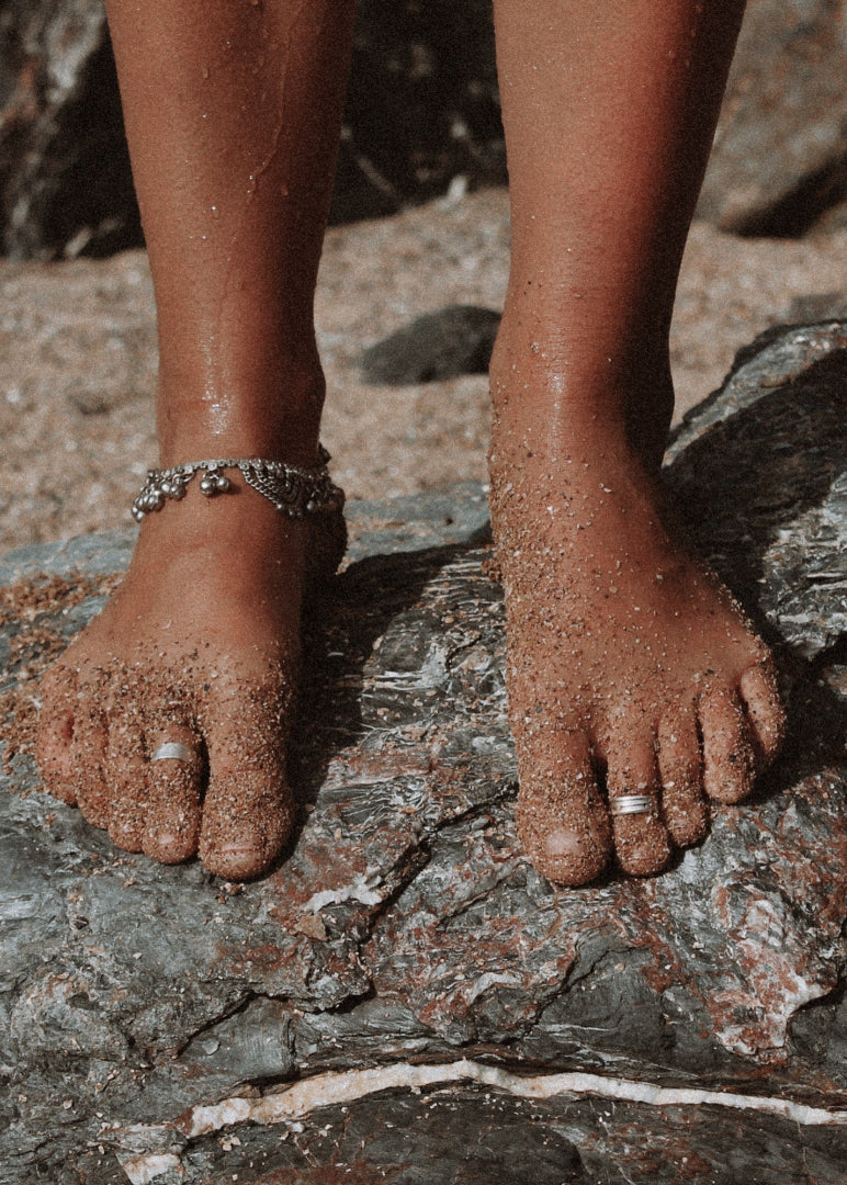 HAMMERED TOE RING image 0
