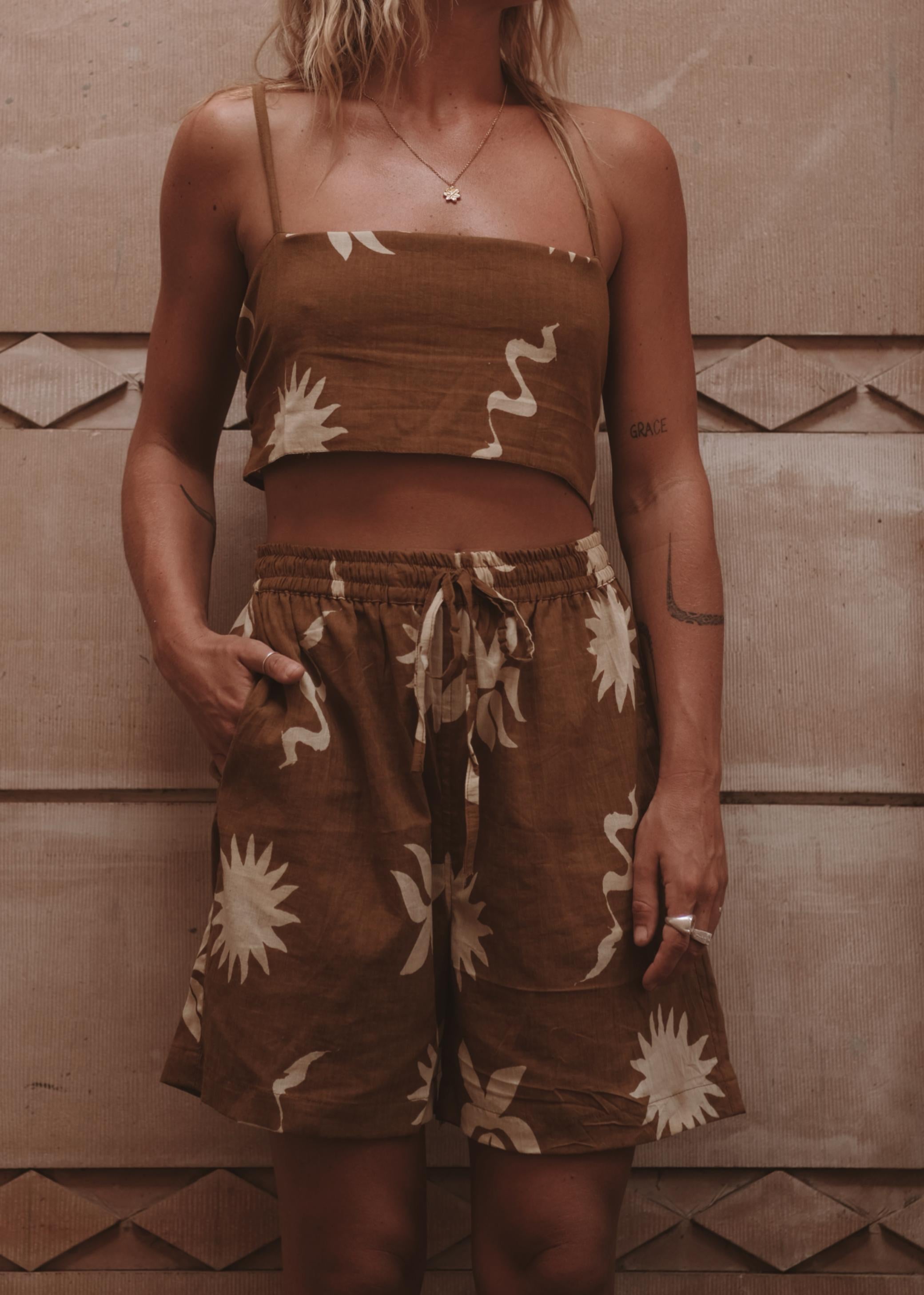 EMITHA TOP | OLI RUST PRINT image 2