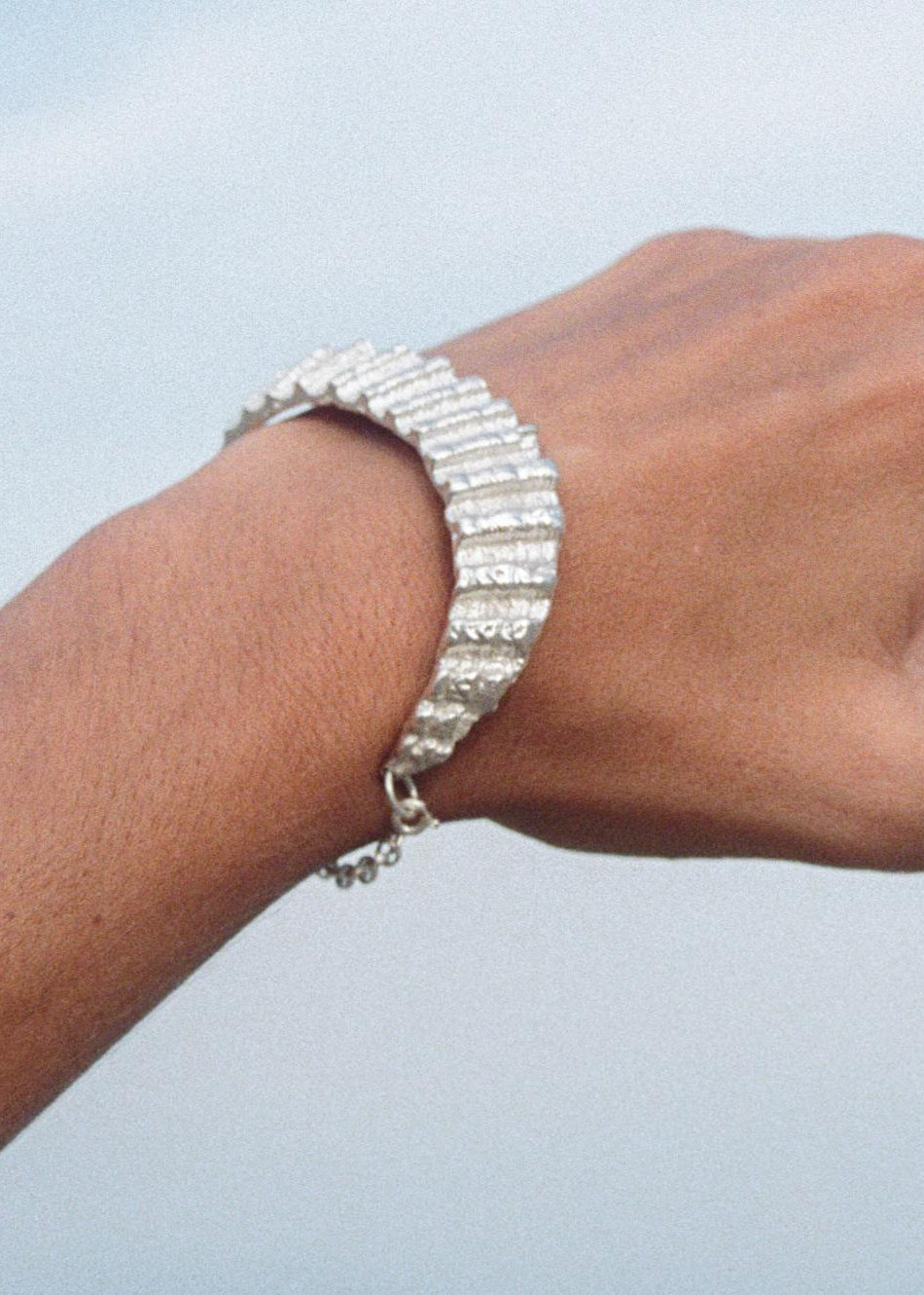 VENUS CUFF image 2