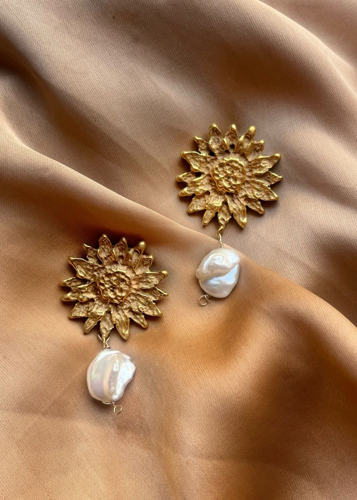 HACIA EARRINGS image 10